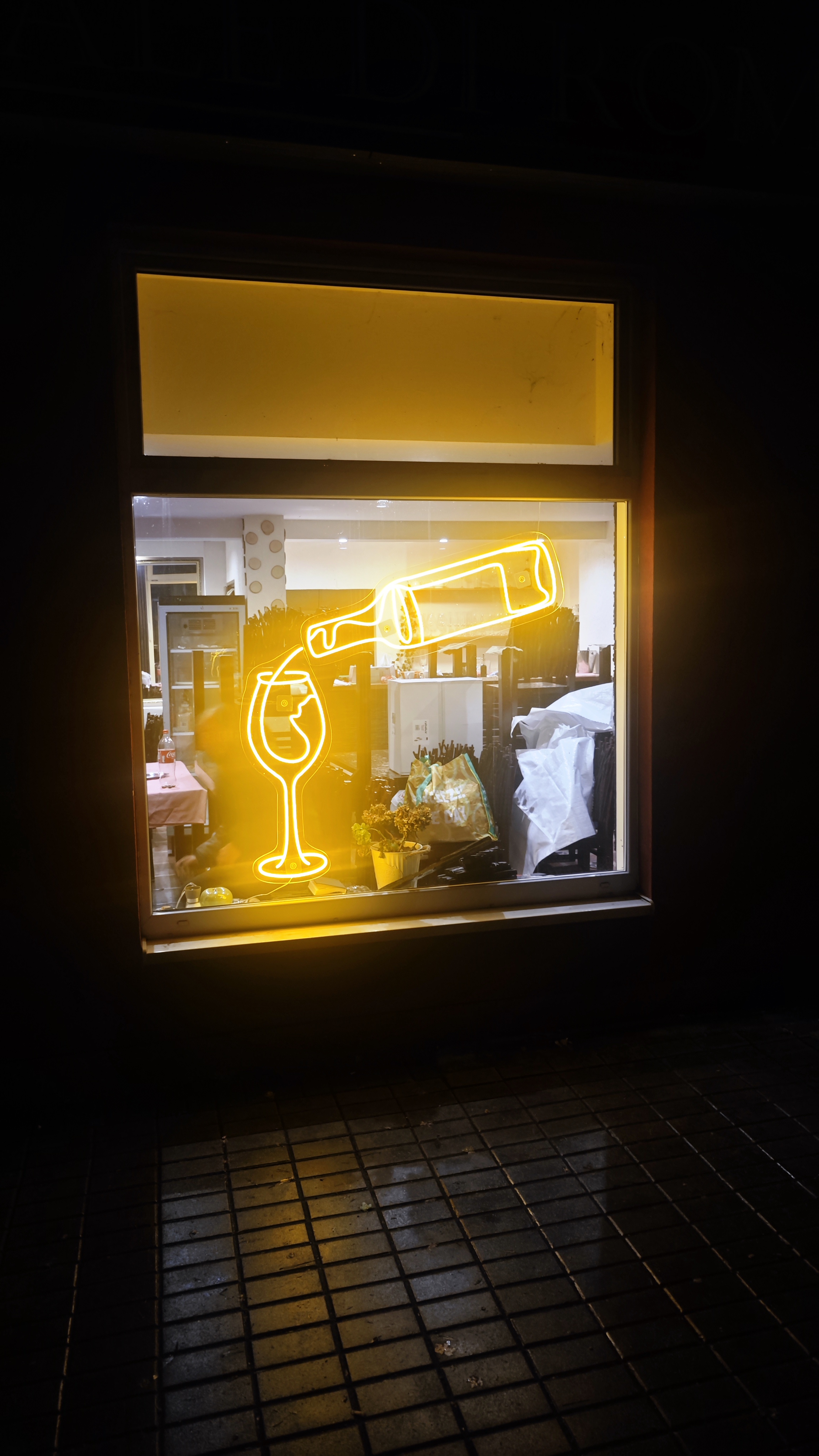 Neonové nápisy Wine Neon (1)